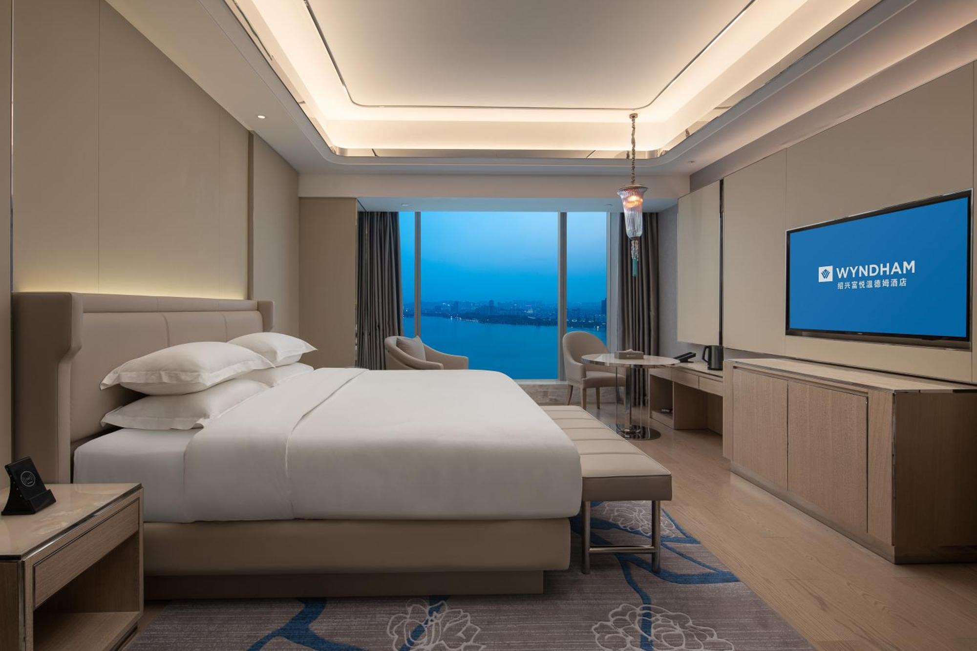 Wyndham Shaoxing Keqiao Hotel Екстериор снимка